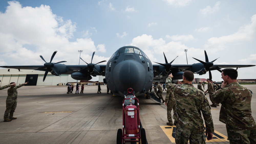 Cannon receives new gunship - The Eastern New Mexico News