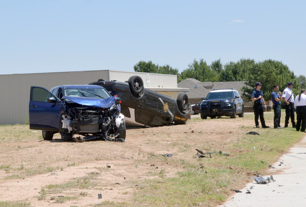 Three injured in crash involving the state police